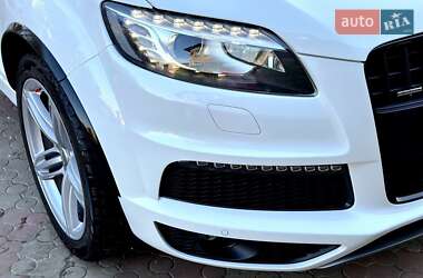 Позашляховик / Кросовер Audi Q7 2012 в 