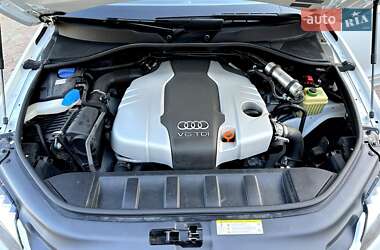 Позашляховик / Кросовер Audi Q7 2012 в 