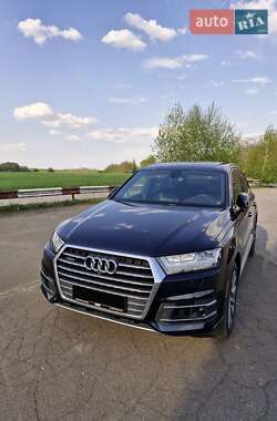 Внедорожник / Кроссовер Audi Q7 2016 в Лубнах