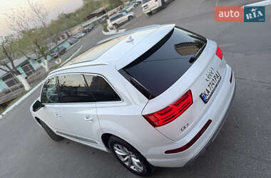 Внедорожник / Кроссовер Audi Q7 2019 в 