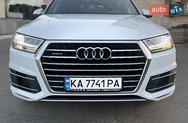 Внедорожник / Кроссовер Audi Q7 2019 в 