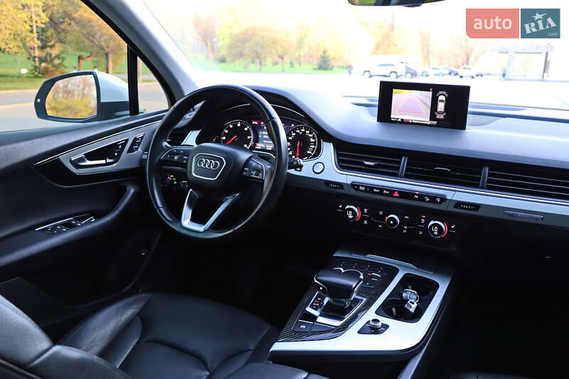 Внедорожник / Кроссовер Audi Q7 2017 в Кременчуге