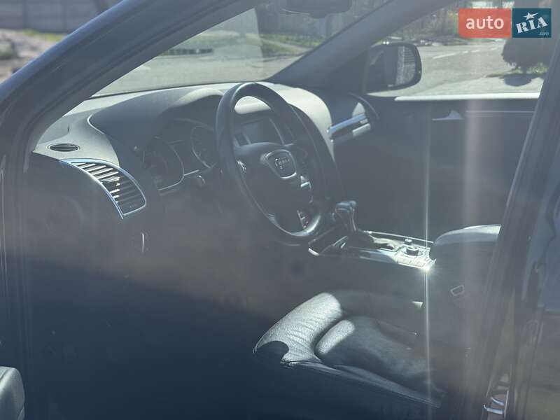 Внедорожник / Кроссовер Audi Q7 2013 в Черкассах