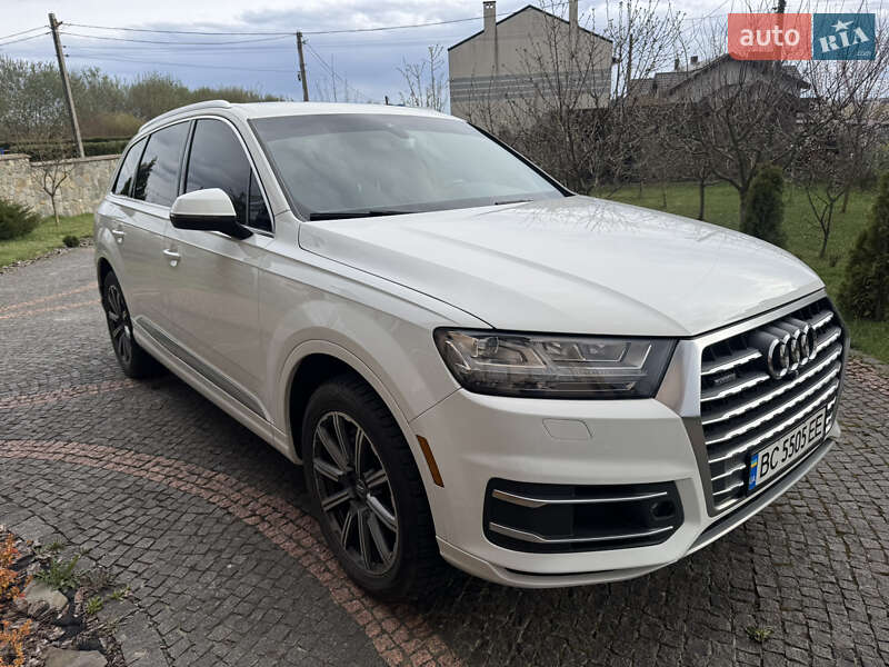 Audi Q7 2016