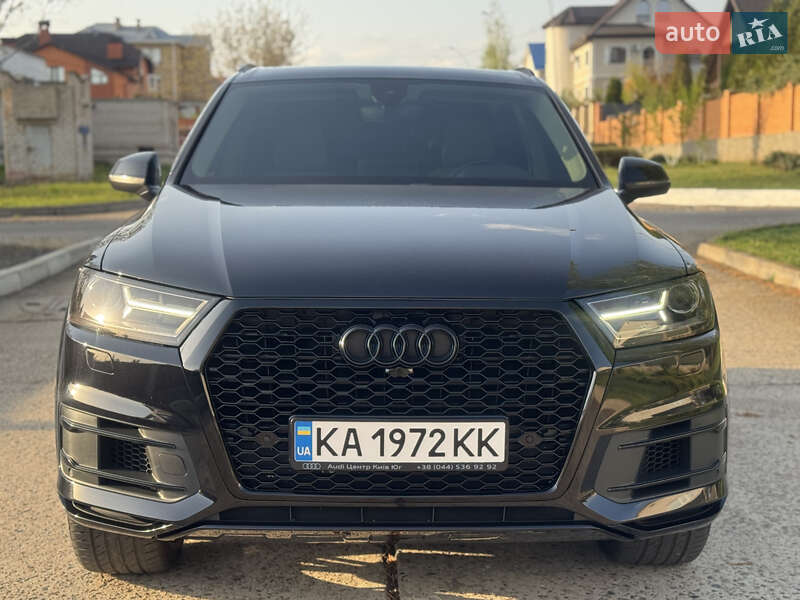 Внедорожник / Кроссовер Audi Q7 2017 в Южноукраинске