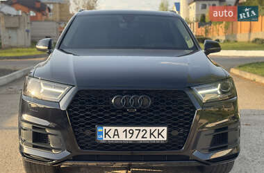 Внедорожник / Кроссовер Audi Q7 2017 в 