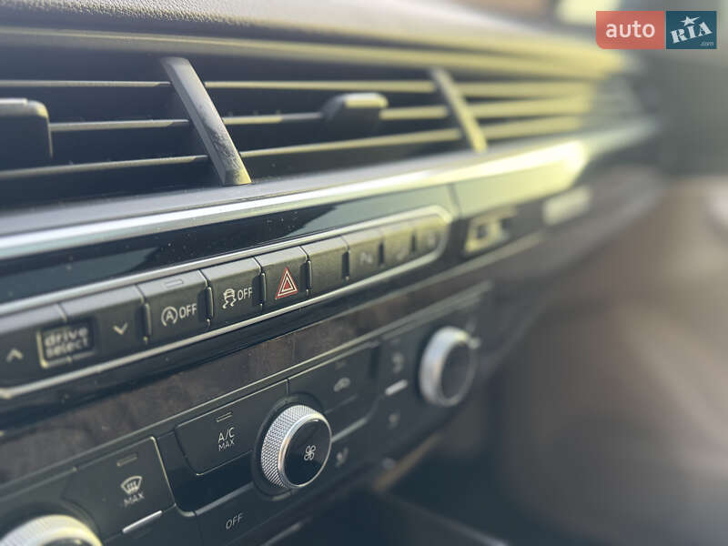 Внедорожник / Кроссовер Audi Q7 2017 в Южноукраинске