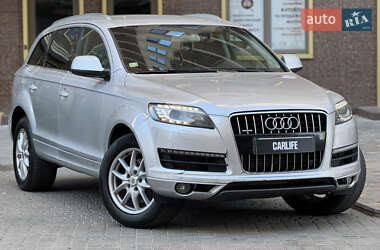 Внедорожник / Кроссовер Audi Q7 2010 в 
