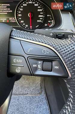 Позашляховик / Кросовер Audi Q7 2017 в 