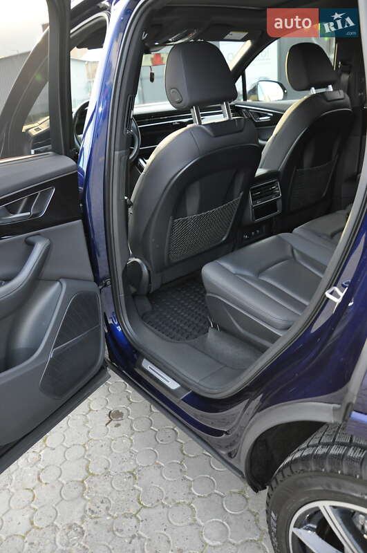 Внедорожник / Кроссовер Audi Q7 2020 в Черновцах