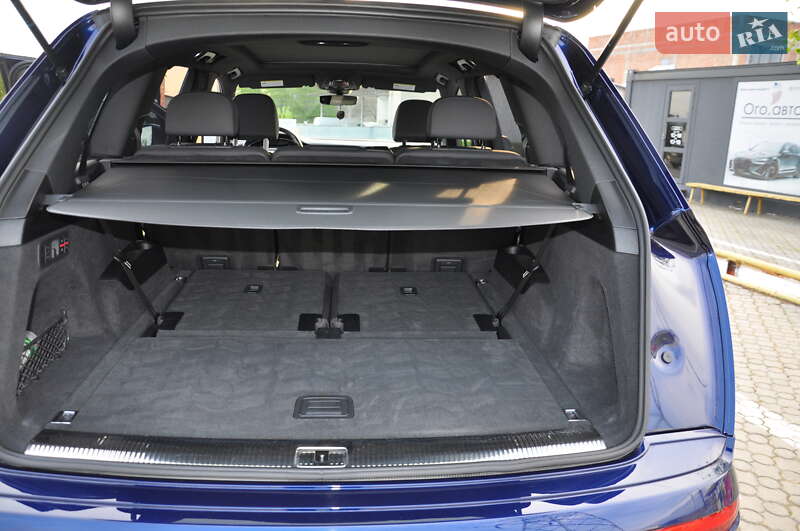 Внедорожник / Кроссовер Audi Q7 2020 в Черновцах