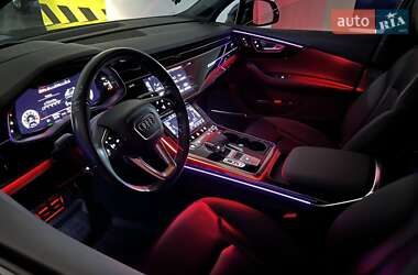 Внедорожник / Кроссовер Audi Q7 2020 в 