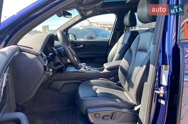 Внедорожник / Кроссовер Audi Q7 2019 в 