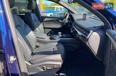 Внедорожник / Кроссовер Audi Q7 2019 в 