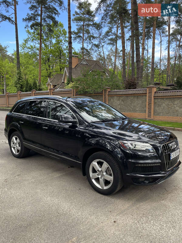 Позашляховик / Кросовер Audi Q7 2014 в Чернігові