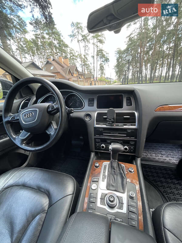 Внедорожник / Кроссовер Audi Q7 2014 в Смеле