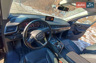 Внедорожник / Кроссовер Audi Q7 2017 в 