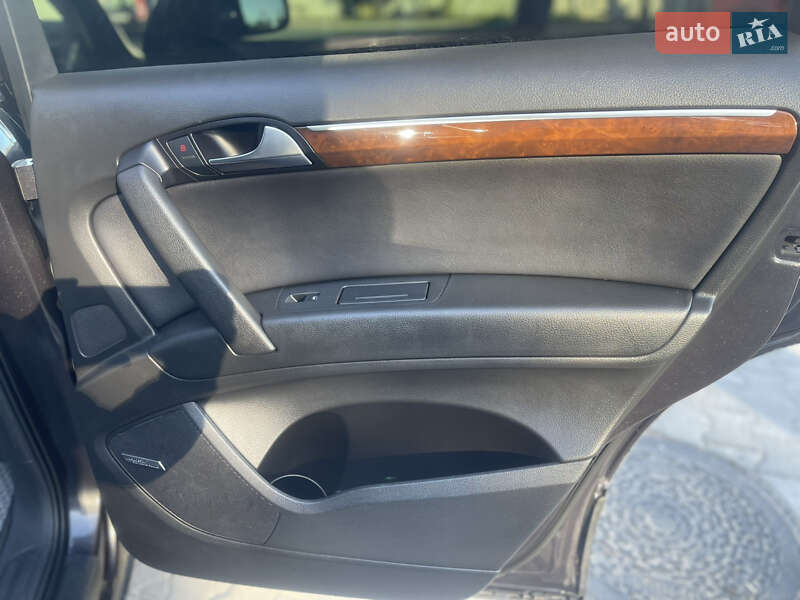 Внедорожник / Кроссовер Audi Q7 2007 в Виннице