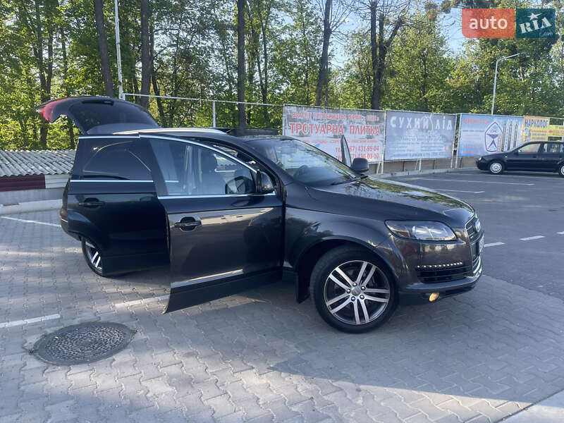 Внедорожник / Кроссовер Audi Q7 2007 в Виннице