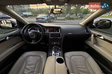 Внедорожник / Кроссовер Audi Q7 2008 в 