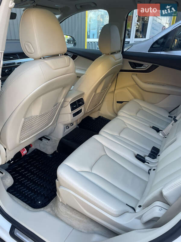 Внедорожник / Кроссовер Audi Q7 2018 в Львове