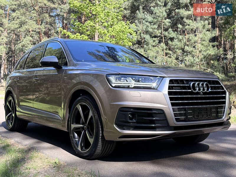 Внедорожник / Кроссовер Audi Q7 2019 в Киеве