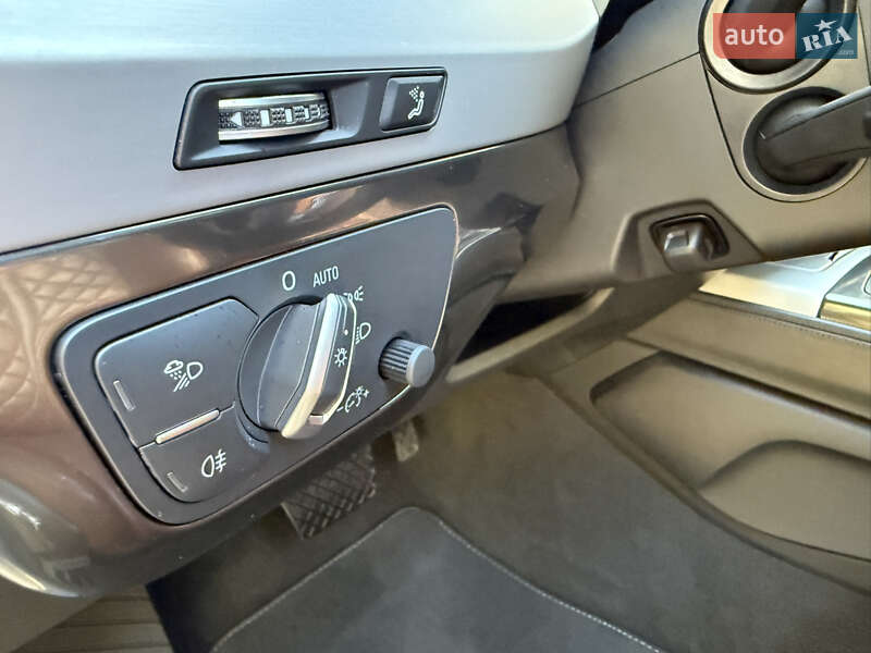 Внедорожник / Кроссовер Audi Q7 2019 в Киеве