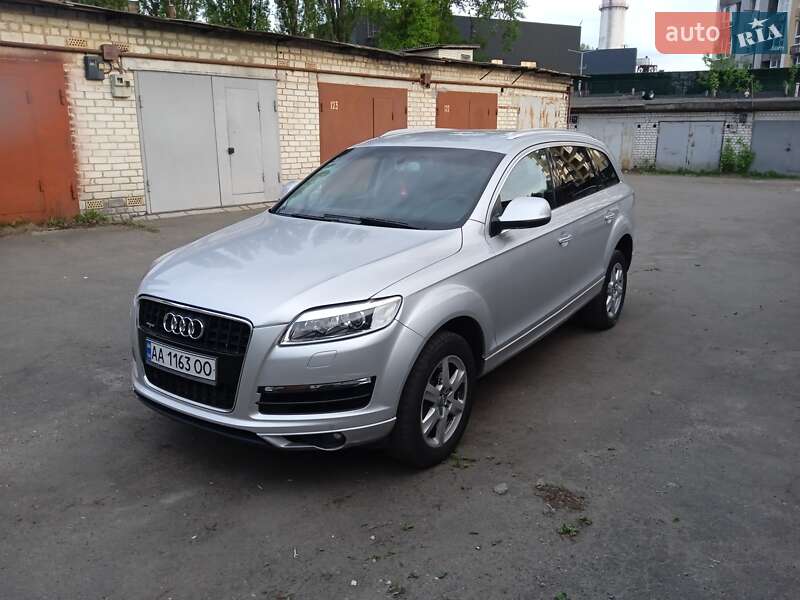 Внедорожник / Кроссовер Audi Q7 2011 в Киеве