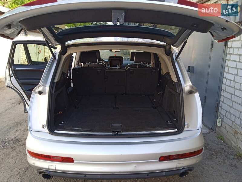Внедорожник / Кроссовер Audi Q7 2011 в Киеве
