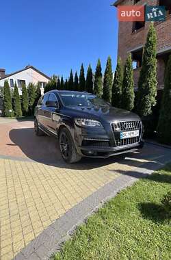 Внедорожник / Кроссовер Audi Q7 2010 в 