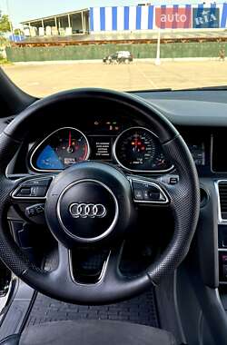 Внедорожник / Кроссовер Audi Q7 2013 в 