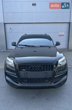 Внедорожник / Кроссовер Audi Q7 2013 в 