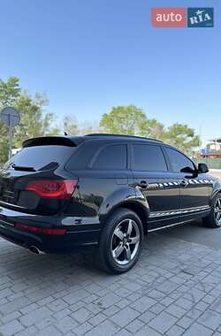 Внедорожник / Кроссовер Audi Q7 2013 в 