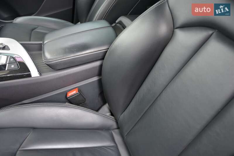 Внедорожник / Кроссовер Audi Q7 2018 в Киеве