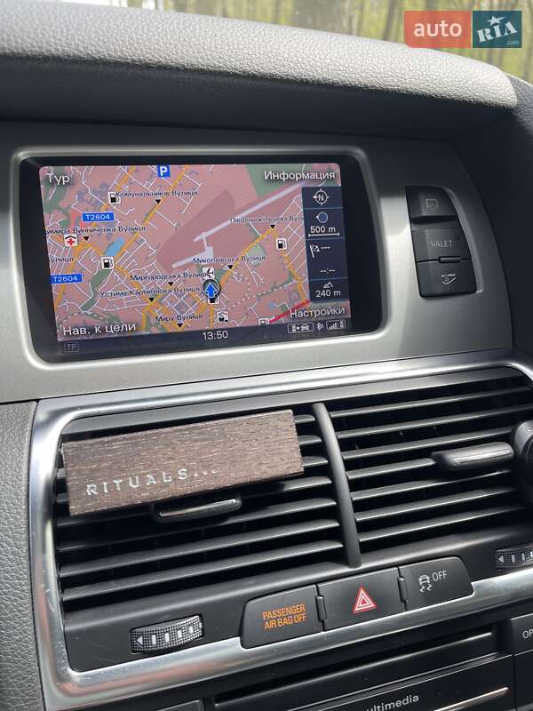 Внедорожник / Кроссовер Audi Q7 2013 в Черновцах