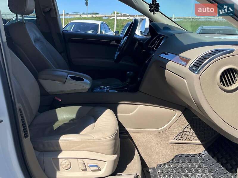 Внедорожник / Кроссовер Audi Q7 2012 в Львове