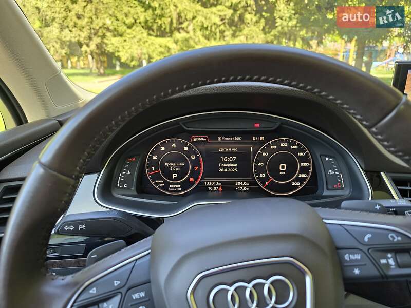 Позашляховик / Кросовер Audi Q7 2018 в Рівному