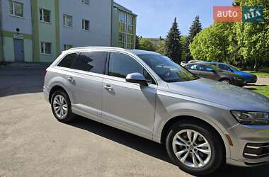 Внедорожник / Кроссовер Audi Q7 2018 в Ровно