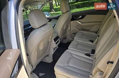 Внедорожник / Кроссовер Audi Q7 2018 в Ровно