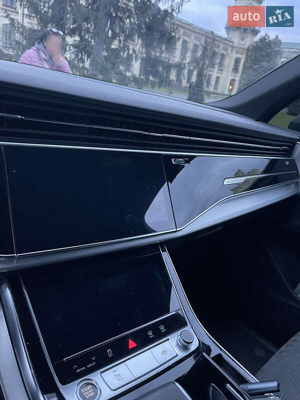 Внедорожник / Кроссовер Audi Q7 2022 в Киеве