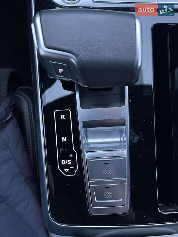 Внедорожник / Кроссовер Audi Q7 2022 в Киеве