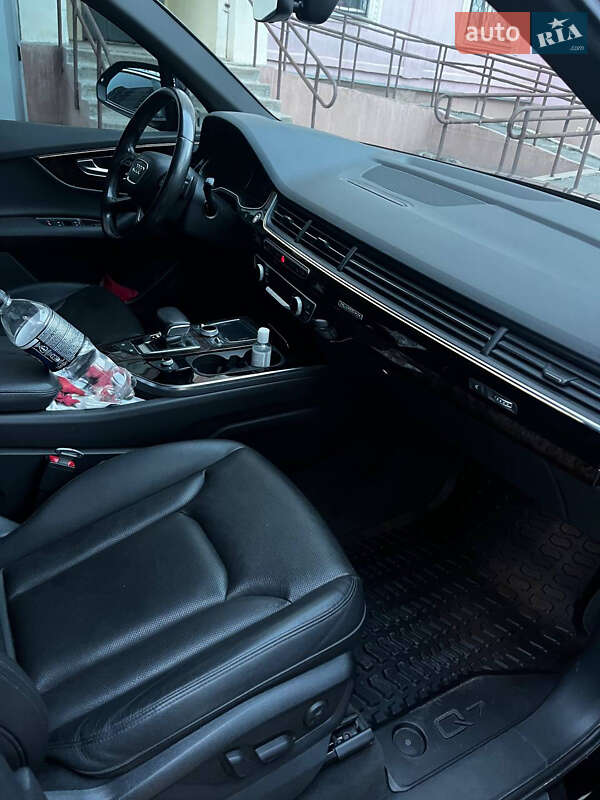 Внедорожник / Кроссовер Audi Q7 2016 в Харькове