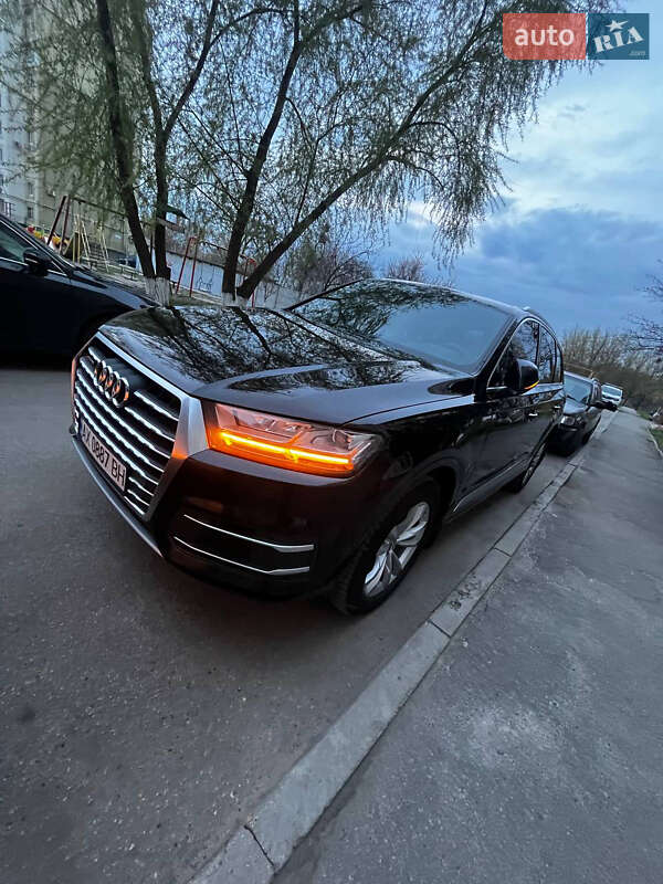 Audi Q7 2016