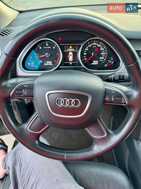 Позашляховик / Кросовер Audi Q7 2013 в Львові
