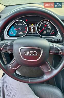 Внедорожник / Кроссовер Audi Q7 2013 в 