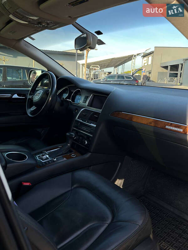 Внедорожник / Кроссовер Audi Q7 2015 в Луцке