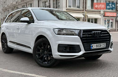 Позашляховик / Кросовер Audi Q7 2017 в Києві