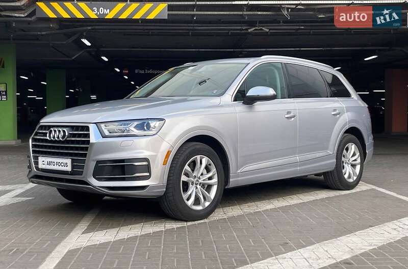 Позашляховик / Кросовер Audi Q7 2016 в Києві