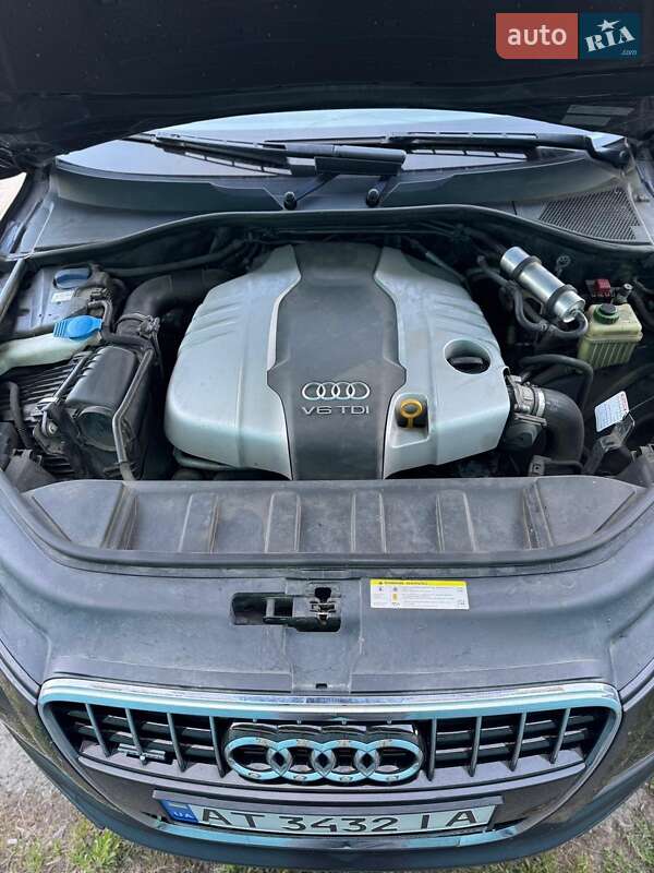 Позашляховик / Кросовер Audi Q7 2013 в Києві