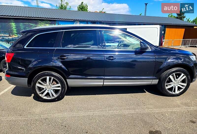 Внедорожник / Кроссовер Audi Q7 2011 в Киеве